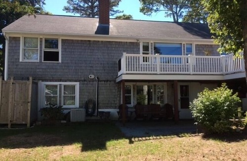 East Harwich House | Peaceful Pond Front Getaway