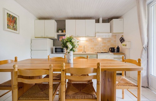 Les Salelles House | Peaceful Poolside Retreat