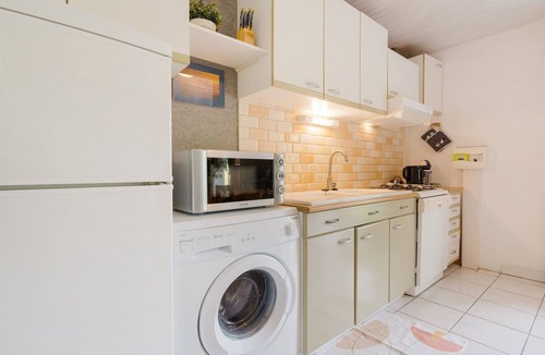 Les Salelles House | Peaceful Poolside Retreat