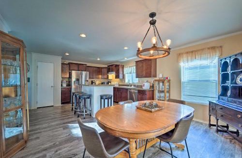 Portales House | Peaceful Portales Escape w/Patio & Grill!