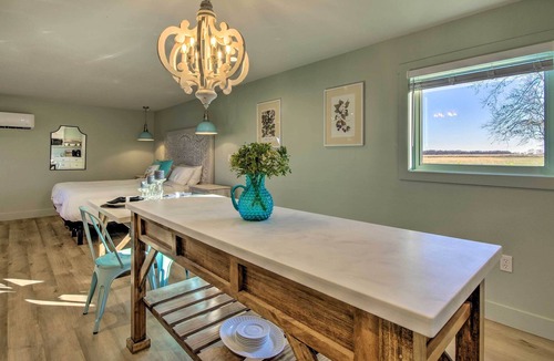 Rolla Apartment | Peaceful Prairie Studio in Rolla w/ Fire Pit!