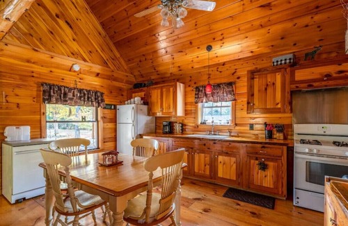 Anson Cabin | Peaceful & Private Cabin | Walking Trails