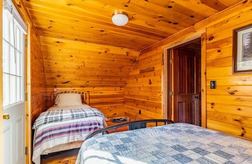 Anson Cabin | Peaceful & Private Cabin | Walking Trails