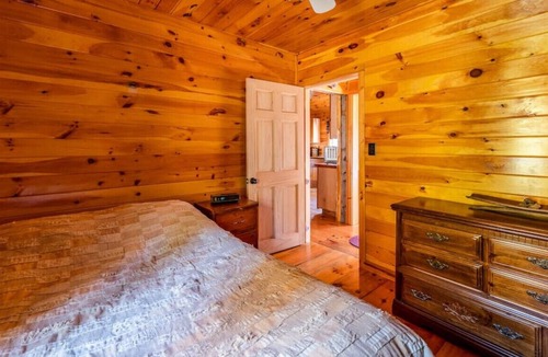 Anson Cabin | Peaceful & Private Cabin | Walking Trails