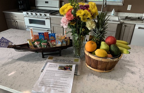 Redwood House | Peaceful Private Waterfront Home