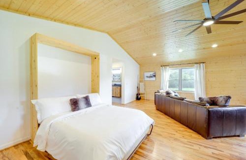 Purlear House | Peaceful Purlear Vacation Rental with Creek Access!