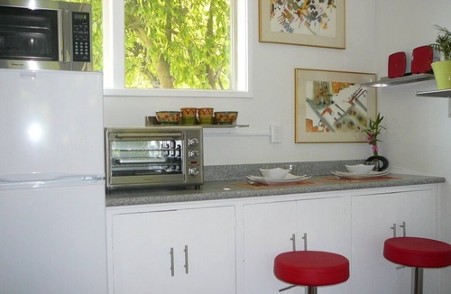Orinda View Apartment | Peaceful, Quiet, Fully Furnished Studio. Mins to San Francisco, Berkeley, BART