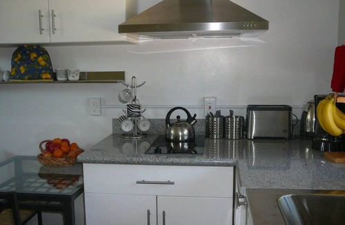 Orinda View Apartment | Peaceful, Quiet, Fully Furnished Studio. Mins to San Francisco, Berkeley, BART