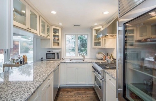 Tuckahoe House | Peaceful Quiet Updated Modern Home