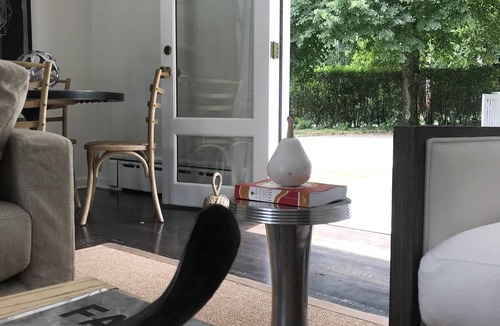 Tuckahoe House | Peaceful Quiet Updated Modern Home