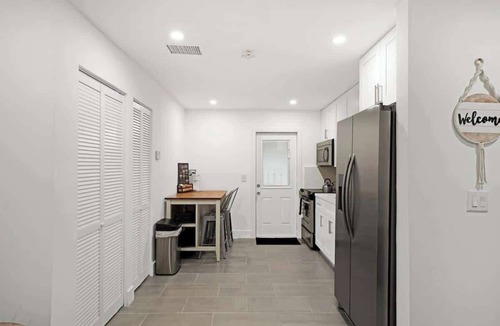Edgewood Apartment | Peaceful Retreat by PMI