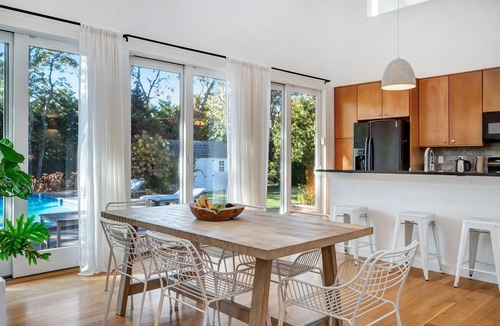 Hampton Bays House | Peaceful Retreat in Immaculate Architect’s House