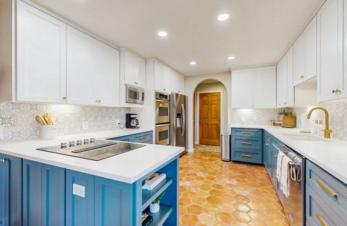 Lakeway House | Peaceful retreat on Lake Travis with amazing views near wineries & distilleries