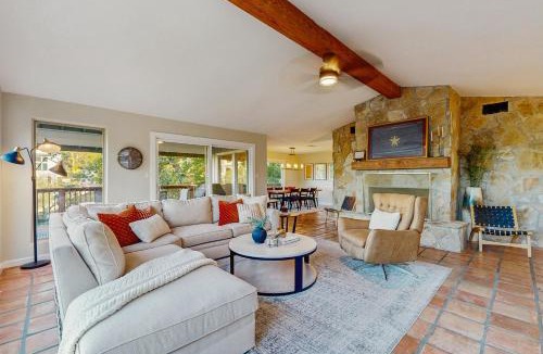 Lakeway House | Peaceful Retreat on Quiet Cove on Lake Travis