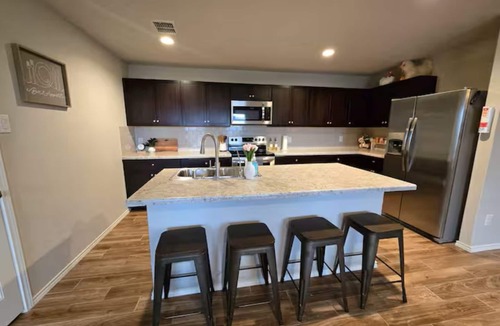 Converse House | Peaceful Retreat Outside the City 3BED/2BATH