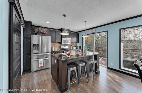 Bremen House | Peaceful retreat with fully functioning tram to the dock!