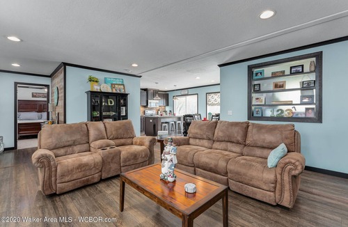 Bremen House | Peaceful retreat with fully functioning tram to the dock!