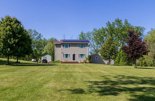 Catskill House | Peaceful River Retreat with Fireplace & Panoramic Views