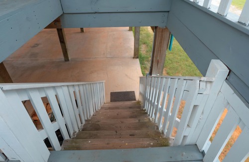 Shoreline Park House | ✨🚣PEACEFUL RIVERFRONT COTTAGE | SLEEPS 7 W/W+D❤