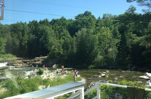 New Haven House | Peaceful riverfront elegance