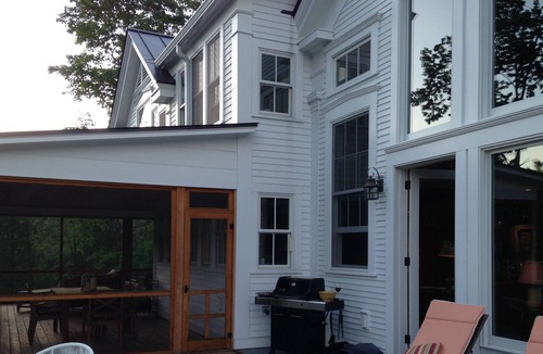 New Haven House | Peaceful riverfront elegance