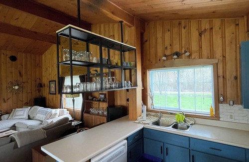 Tweed Cottage | Peaceful riverside cottage-Tranquil views & private outdoor space
