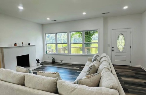 LaFayette House | Peaceful Room in charming LaFayette