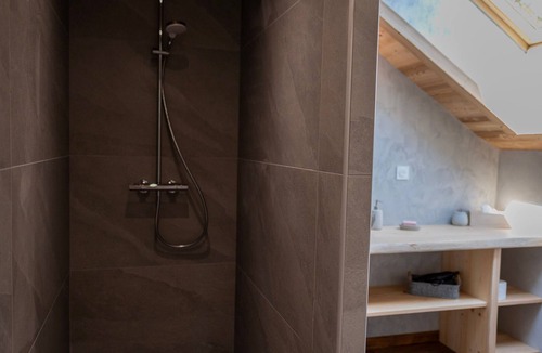 Sapois Bed & Breakfast | Peaceful room with sauna and breakfast included