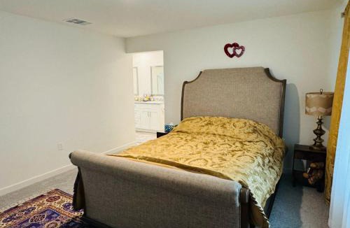 Pleasant Grove House | Peaceful Roseville Homestay