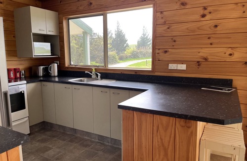 Pongaroa House | Peaceful Rural Farmhouse with beautiful farmland views