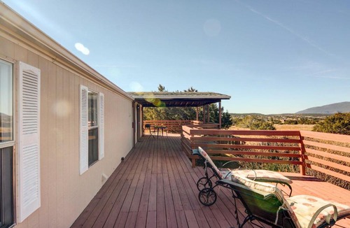 Sandia Park House | Peaceful Sandia Park Retreat w/Deck & Views!
