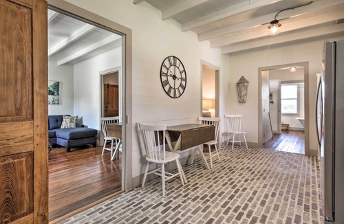 Schulenburg House | Peaceful Schulenburg Farmhouse w/Fire Pit & Games