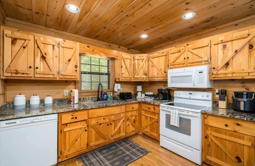 Blue Ridge Cabin | Peaceful Secluded Cabin, Aska