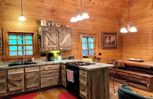 Garfield Cabin | Peaceful, Secluded Cabin near Beaver Lake