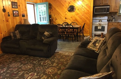 Morris Run Cabin | Peaceful, secluded family vacation cabin near PA Grand Canyon and Wellsboro.
