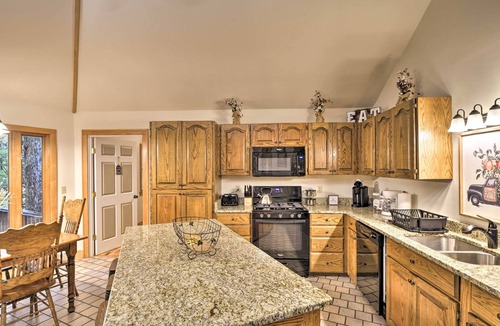 Rising Fawn House | Peaceful & Secluded Home w/Private Fire Pit!