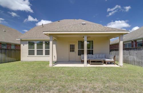 Indian Springs House | Peaceful Setting: The Woodlands Creekside Retreat