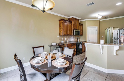 Shreveport House | Peaceful Shreveport Retreat w/Deck + Yard!