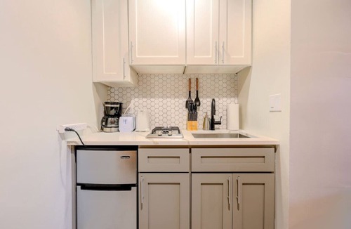 Prudential - St. Botolph Apartment | Peaceful South End Studio!