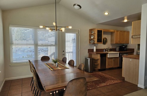 Glenwood Springs House | Peaceful & Spacious Home with Sauna Sleeps 12