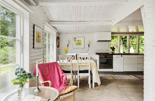 Udsholt House | Peaceful spot with garden near Rågeleje Beach