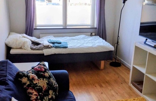 Virum Apartment | Peaceful stay close to nature and city