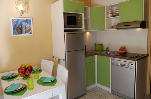 Saint-Cyprien Plage House | Peaceful Stay in St Cyprien Plage