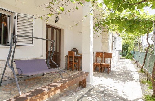 Gata Apartment | Peaceful Stay in Gata