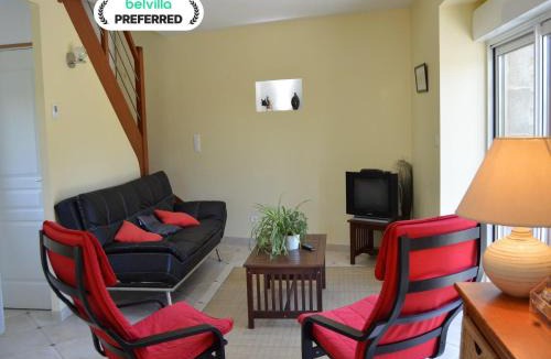 Isigny-le-Buat House | Peaceful Stay near Lake