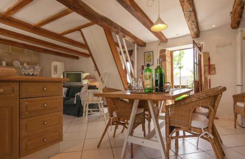 Badefols-d'Ans House | Peaceful Stay with Pool