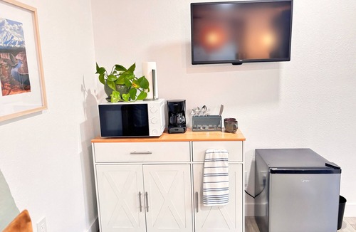 Montclair Apartment | Peaceful Studio in Oakland Hills