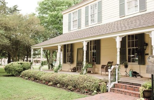 Montgomery Bed & Breakfast | Peaceful Suite Serenity