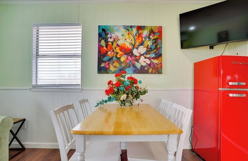 Bowie Cottage | Peaceful Tiny Home Getaway Near Bowie Trade Days