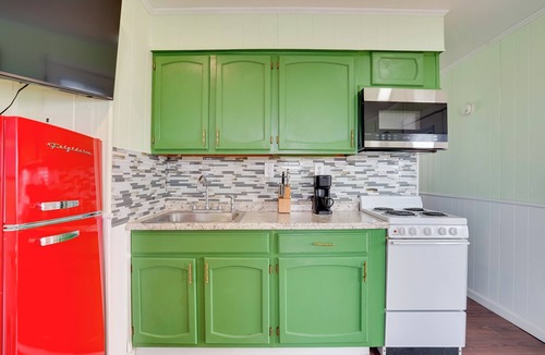 Bowie Cottage | Peaceful Tiny Home Getaway Near Bowie Trade Days